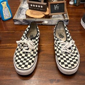 Checkered Vans size 10.5